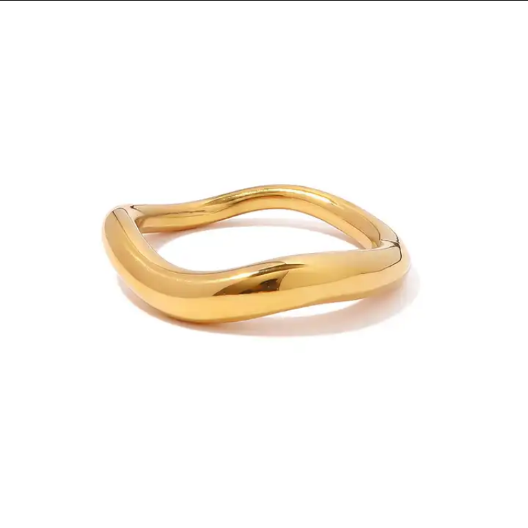 Eden Wave Gold Ring Sizes 7 & 8